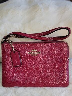 Coach Patent Leather Wristlet in Raspberry Pink